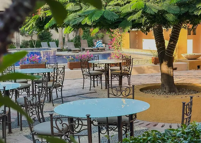 Hotel Patios 4*