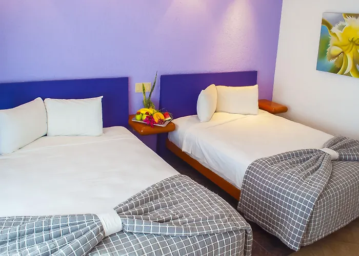 Patios Hotel 4*